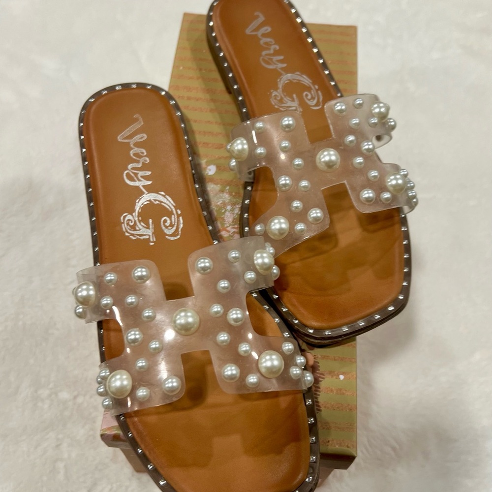 Very G Pearl Embellished Brown Sandals